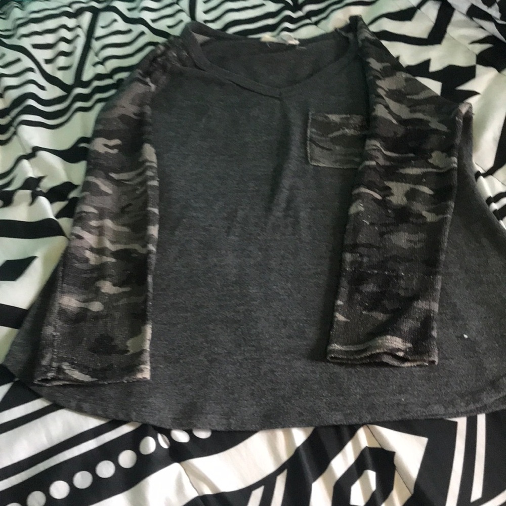 Gray shirt with camo long sleeves